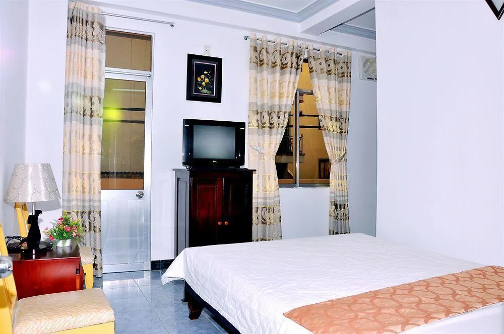 Tuyet Mai Hotel 2 Nha Trang 0*,  Vietnam